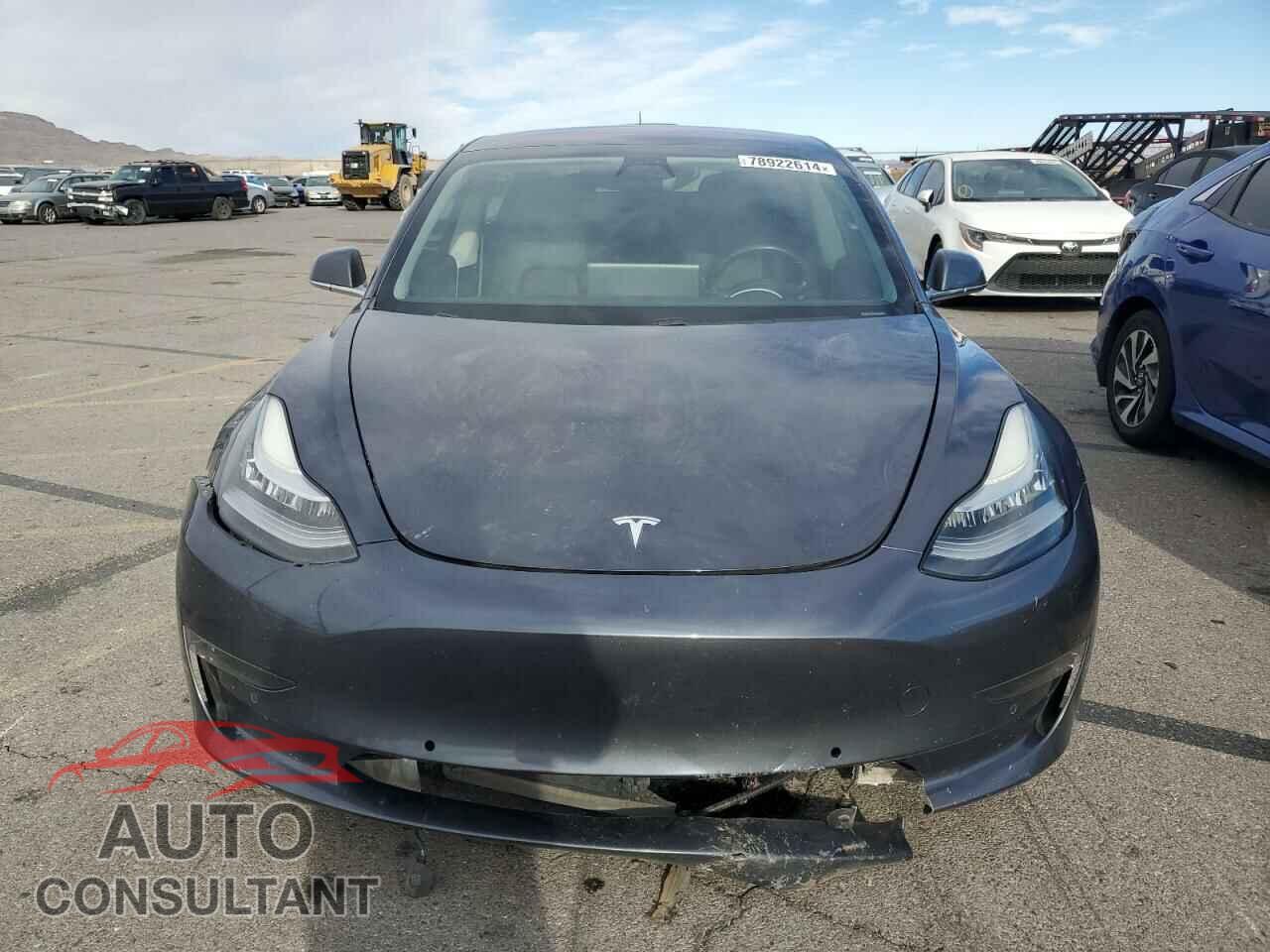 TESLA MODEL 3 2018 - 5YJ3E1EA4JF154879