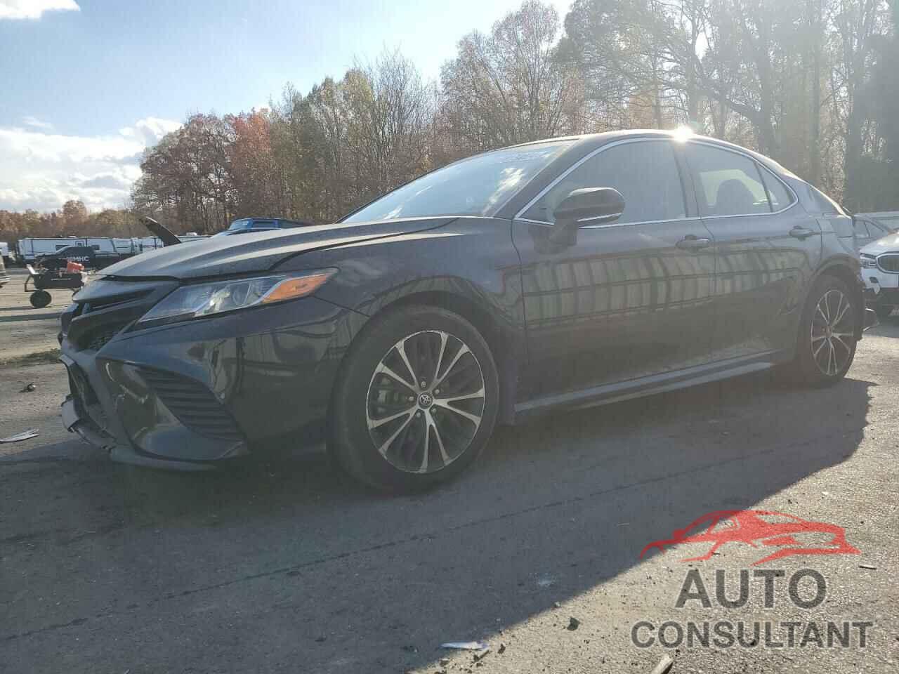 TOYOTA CAMRY 2018 - 4T1B11HK2JU051054