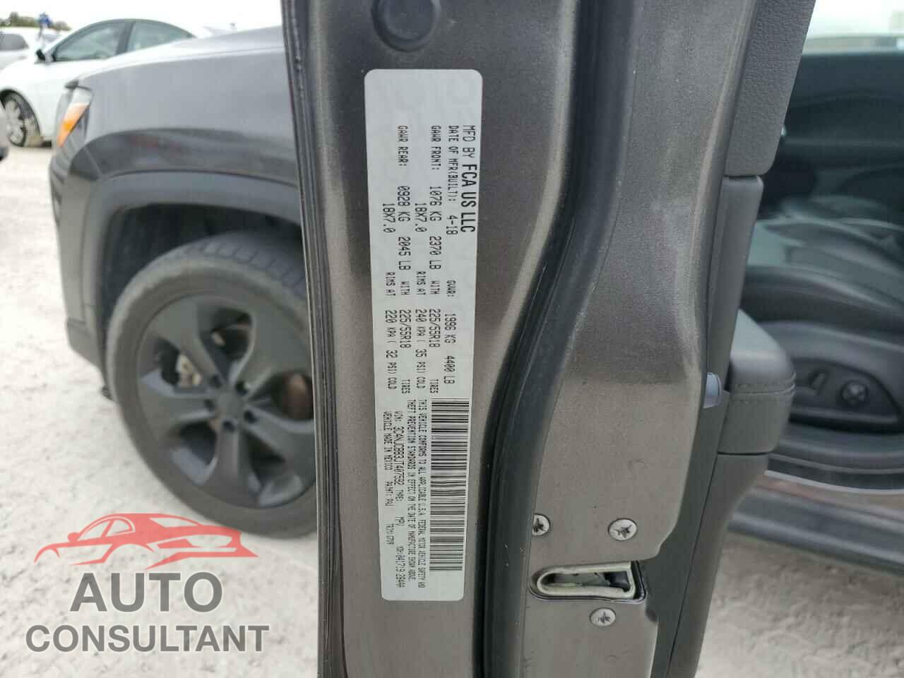 JEEP COMPASS 2018 - 3C4NJCBB3JT407592