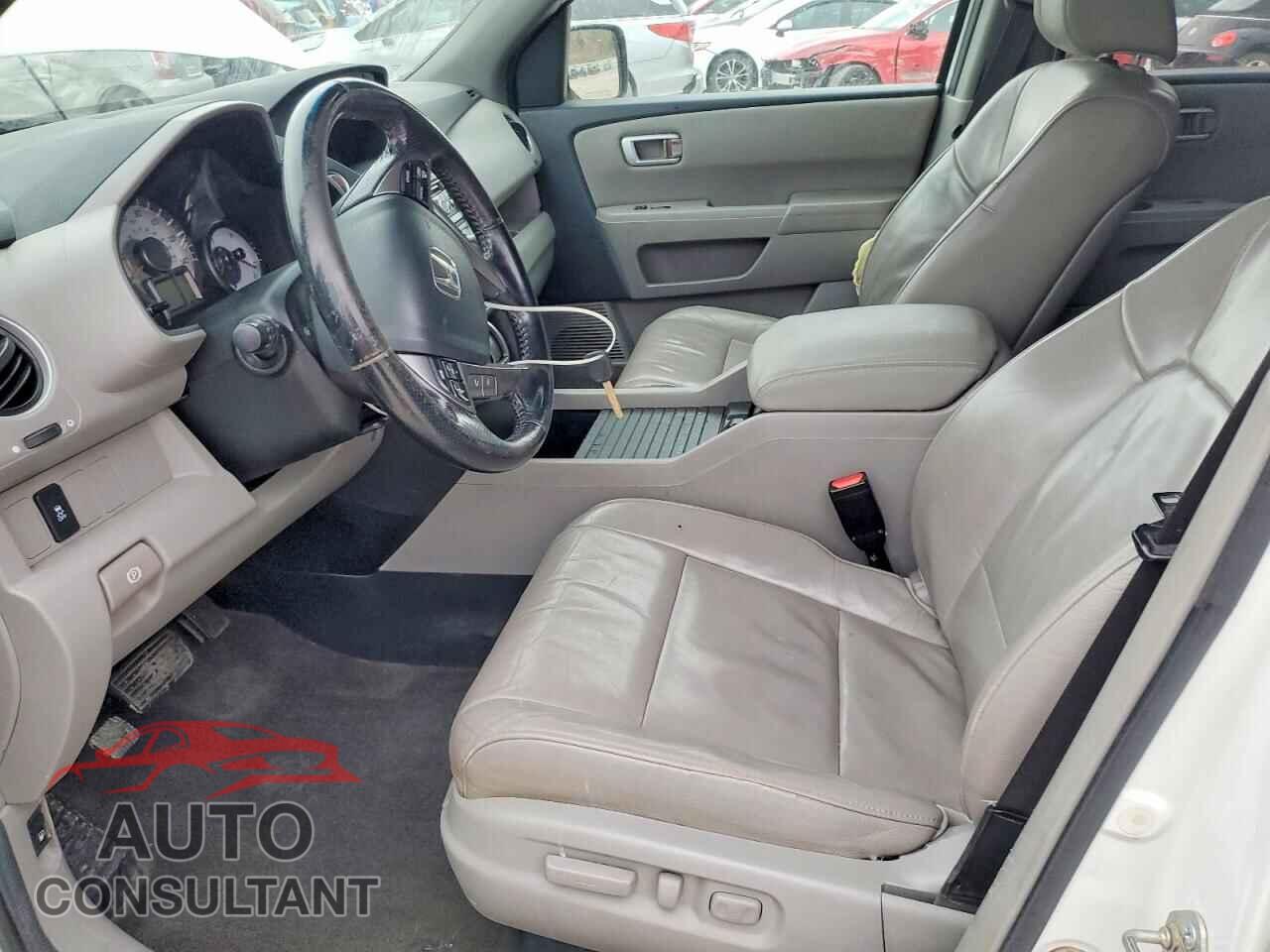 HONDA PILOT 2013 - 5FNYF4H57DB006913