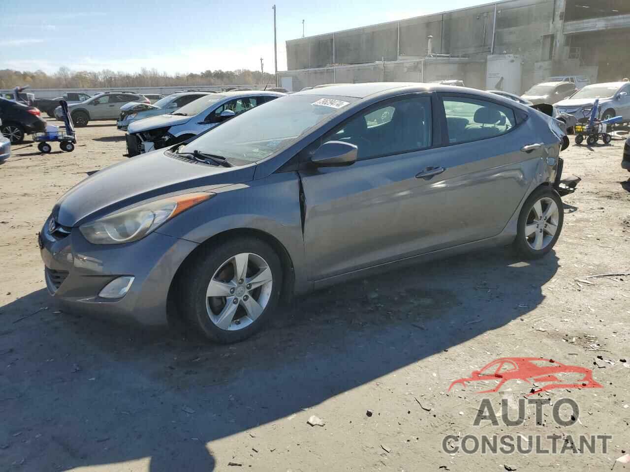 HYUNDAI ELANTRA 2013 - 5NPDH4AE3DH254810