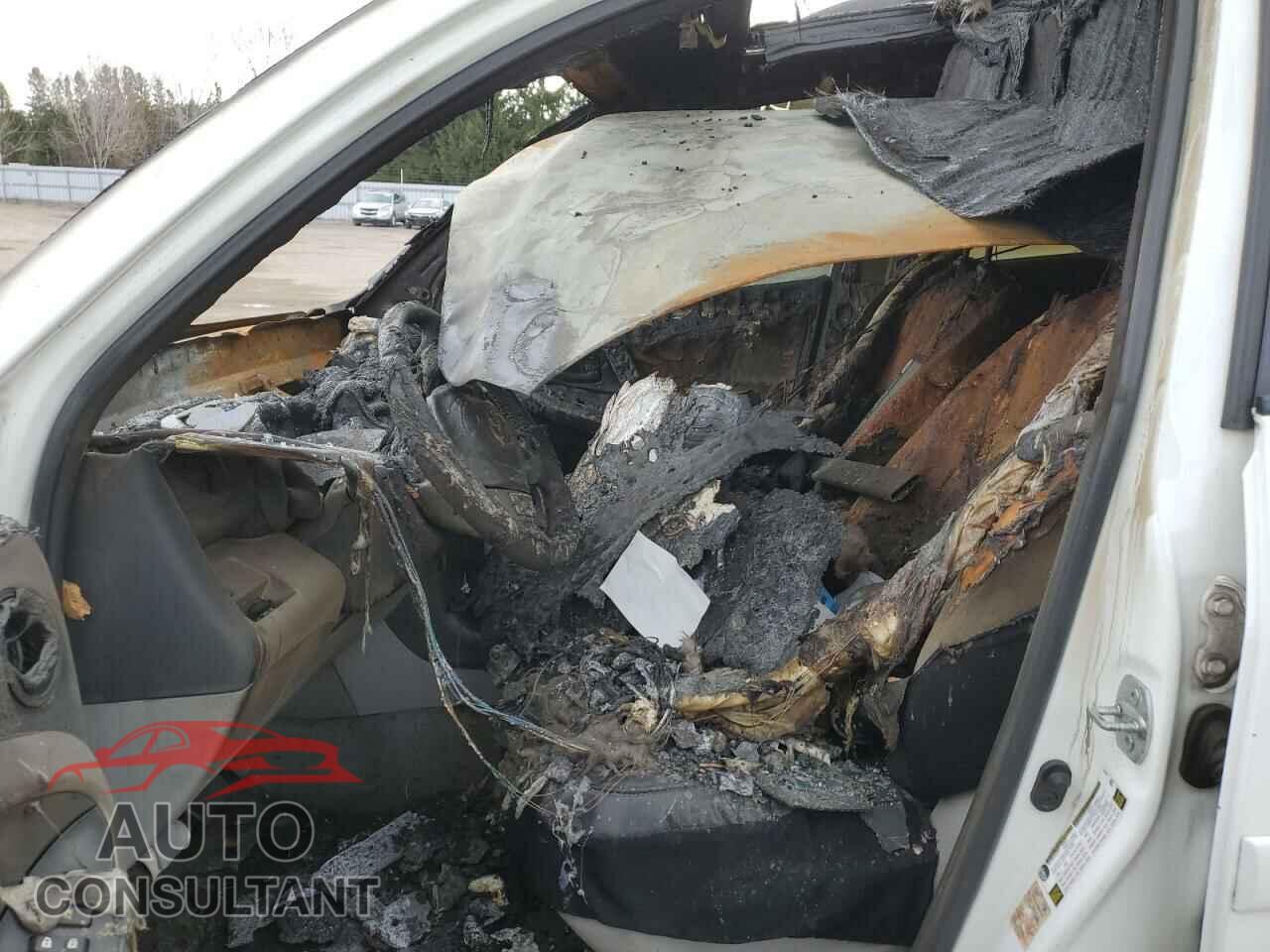 TOYOTA RAV4 2012 - 2T3ZF4DV7CW153736
