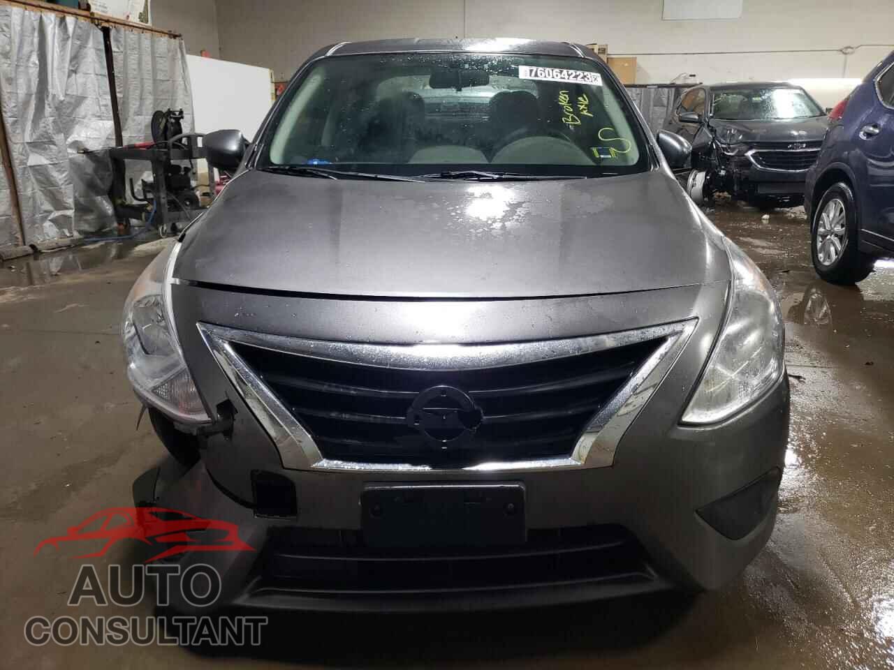NISSAN VERSA 2017 - 3N1CN7AP3HL886092