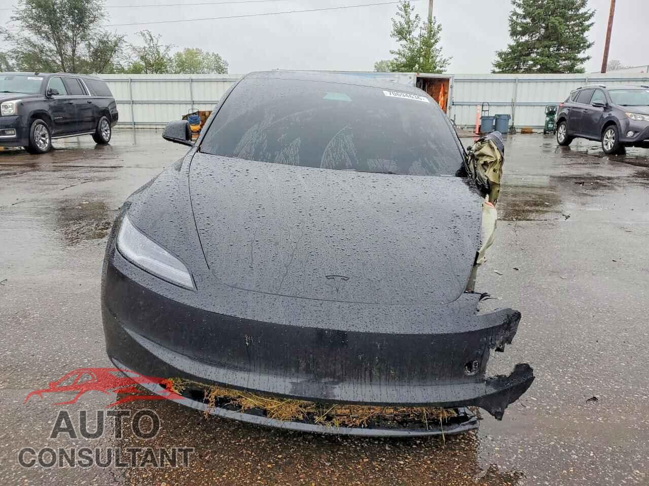 TESLA MODEL 3 2026 - 5YJ3E1EA3TF197838