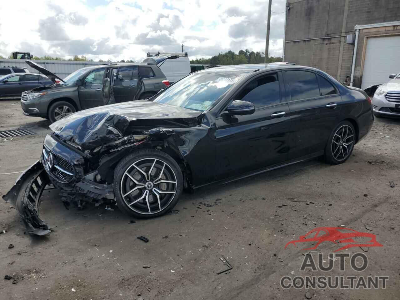 MERCEDES-BENZ E-CLASS 2022 - W1KZF8EB0NB021639