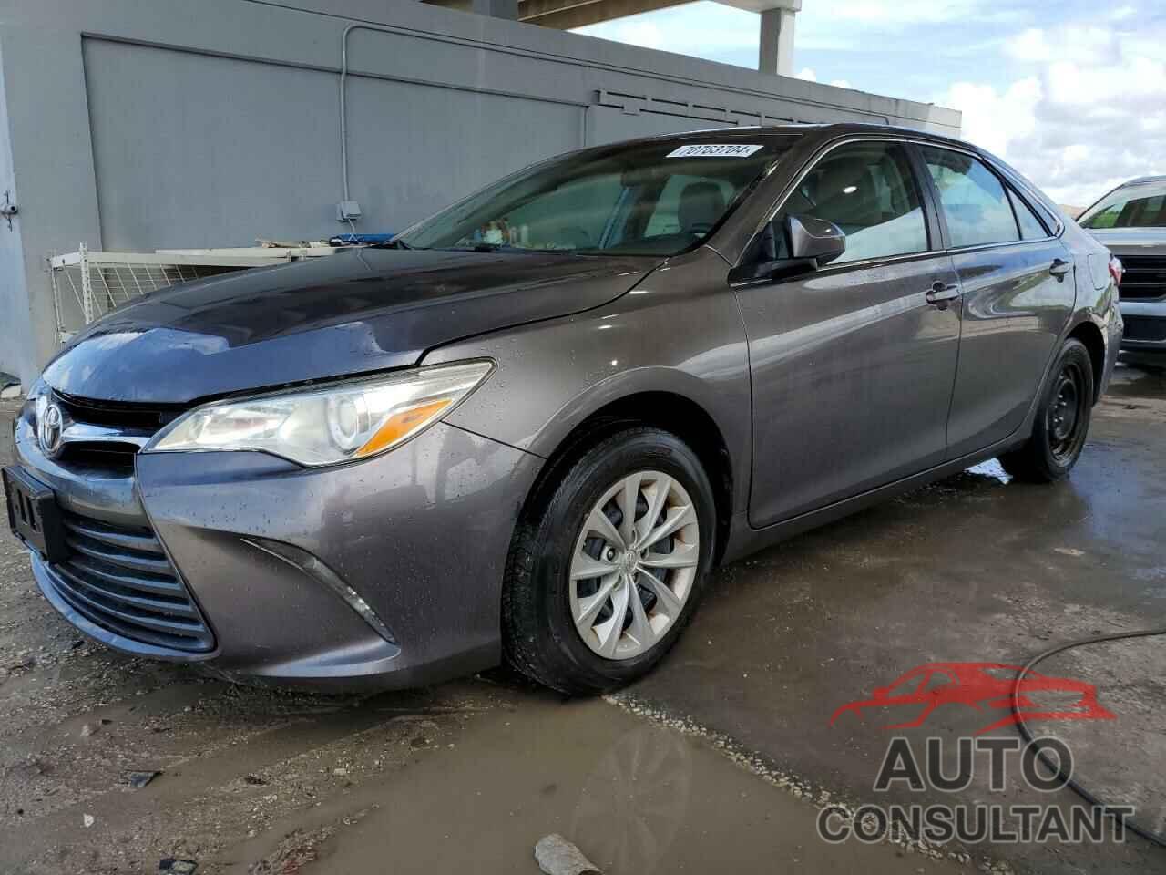 TOYOTA CAMRY 2016 - 4T4BF1FK6GR584768