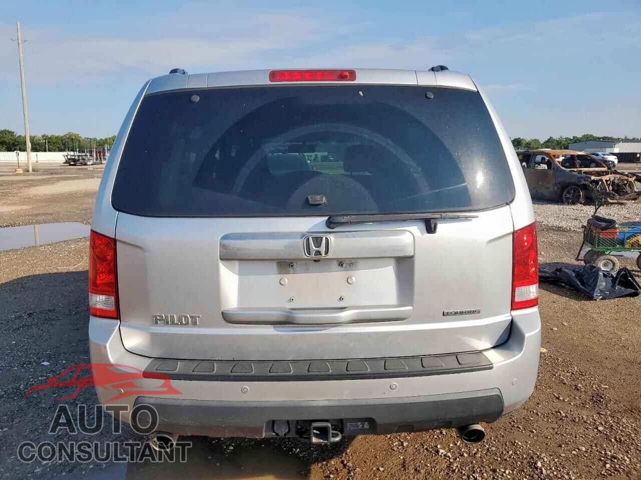 HONDA PILOT 2011 - 5FNYF3H97BB017646