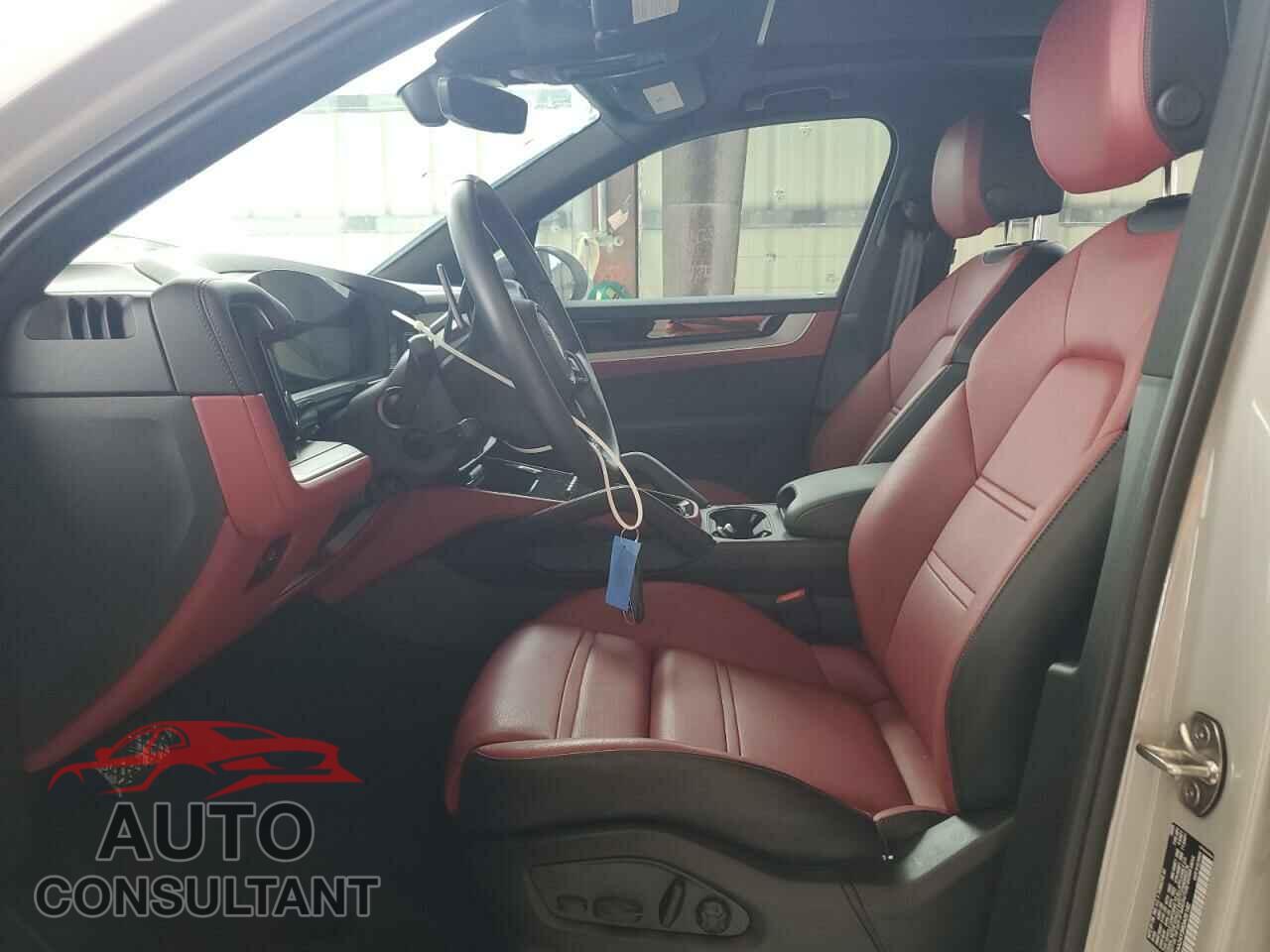 PORSCHE CAYENNE 2024 - WP1AA2AY3RDA05182