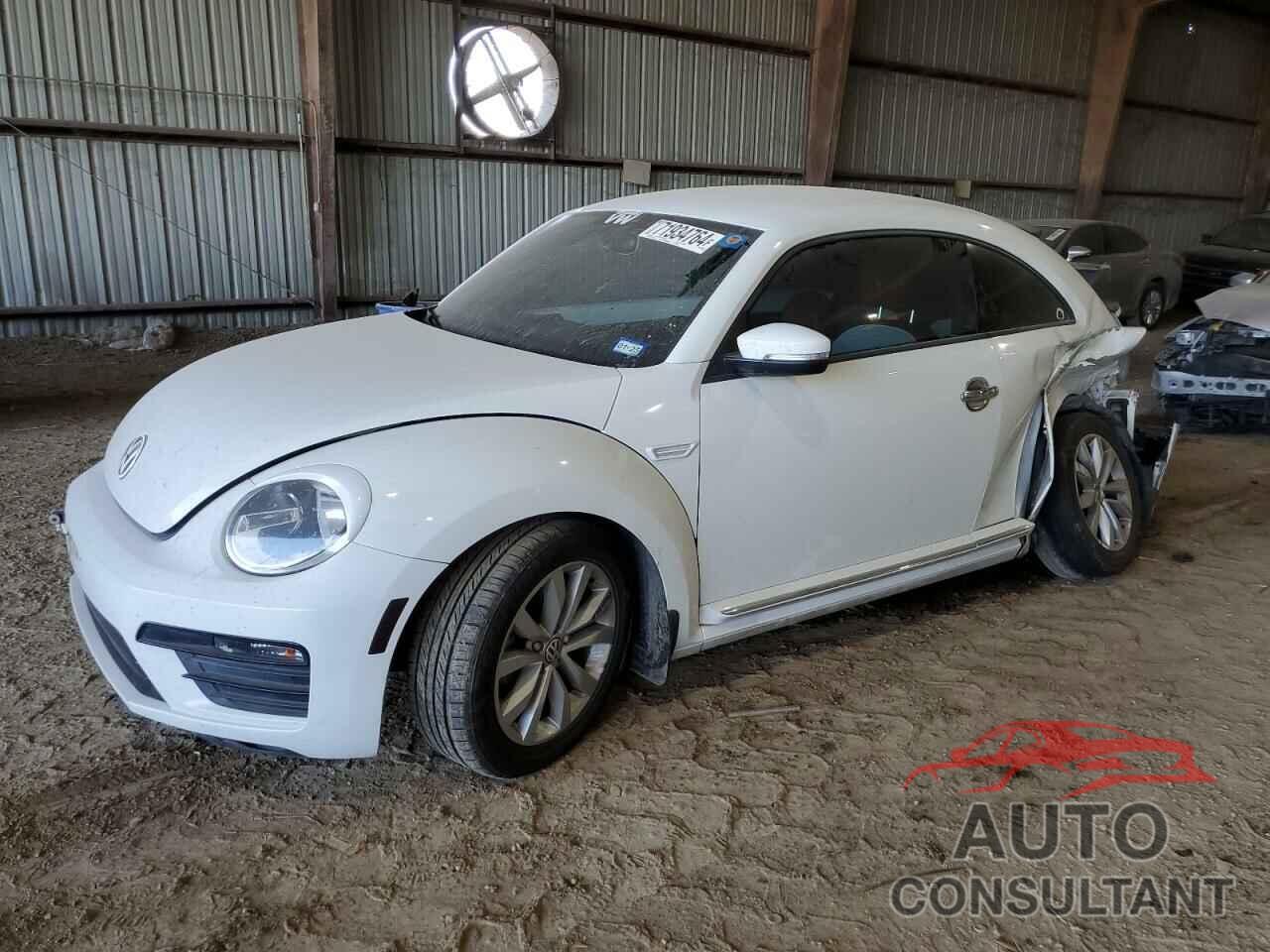 VOLKSWAGEN BEETLE 2017 - 3VWF17AT5HM625055