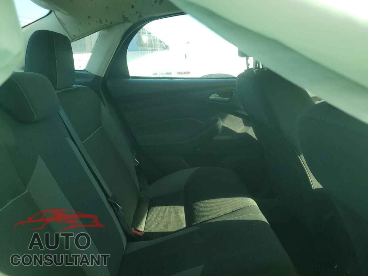 FORD FOCUS 2013 - 1FADP3F24DL290163