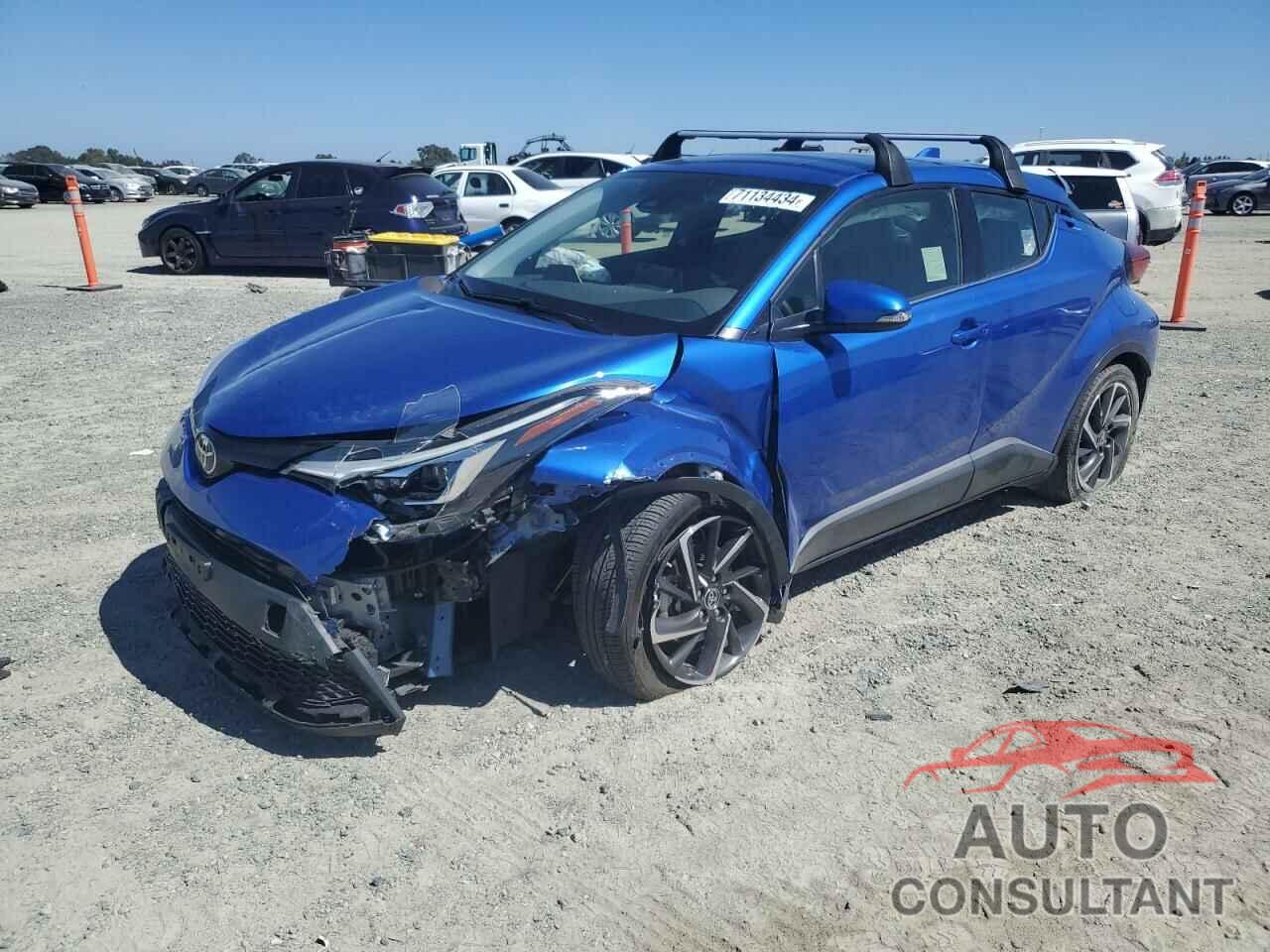 TOYOTA C-HR 2021 - JTNKHMBX8M1126685