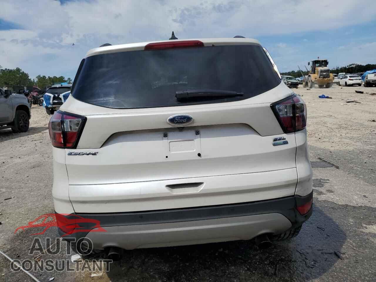 FORD ESCAPE 2018 - 1FMCU9HD3JUB30471