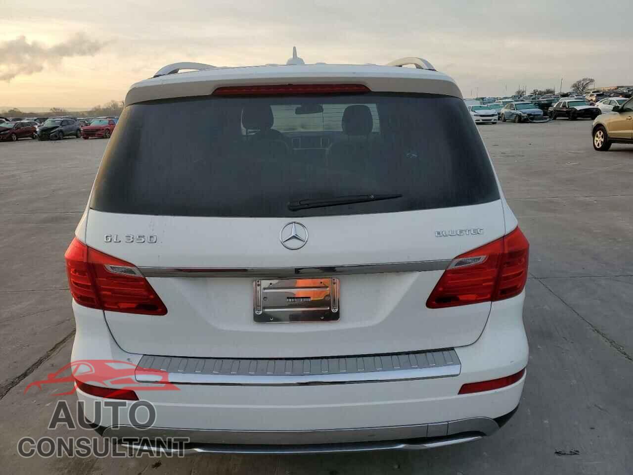 MERCEDES-BENZ GL-CLASS 2015 - 4JGDF2EE1FA450237