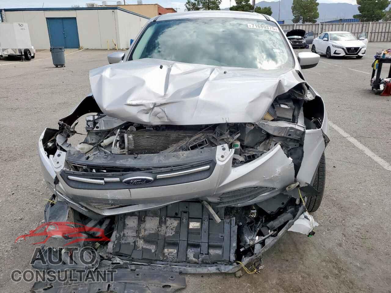 FORD ESCAPE 2015 - 1FMCU0G91FUA07655