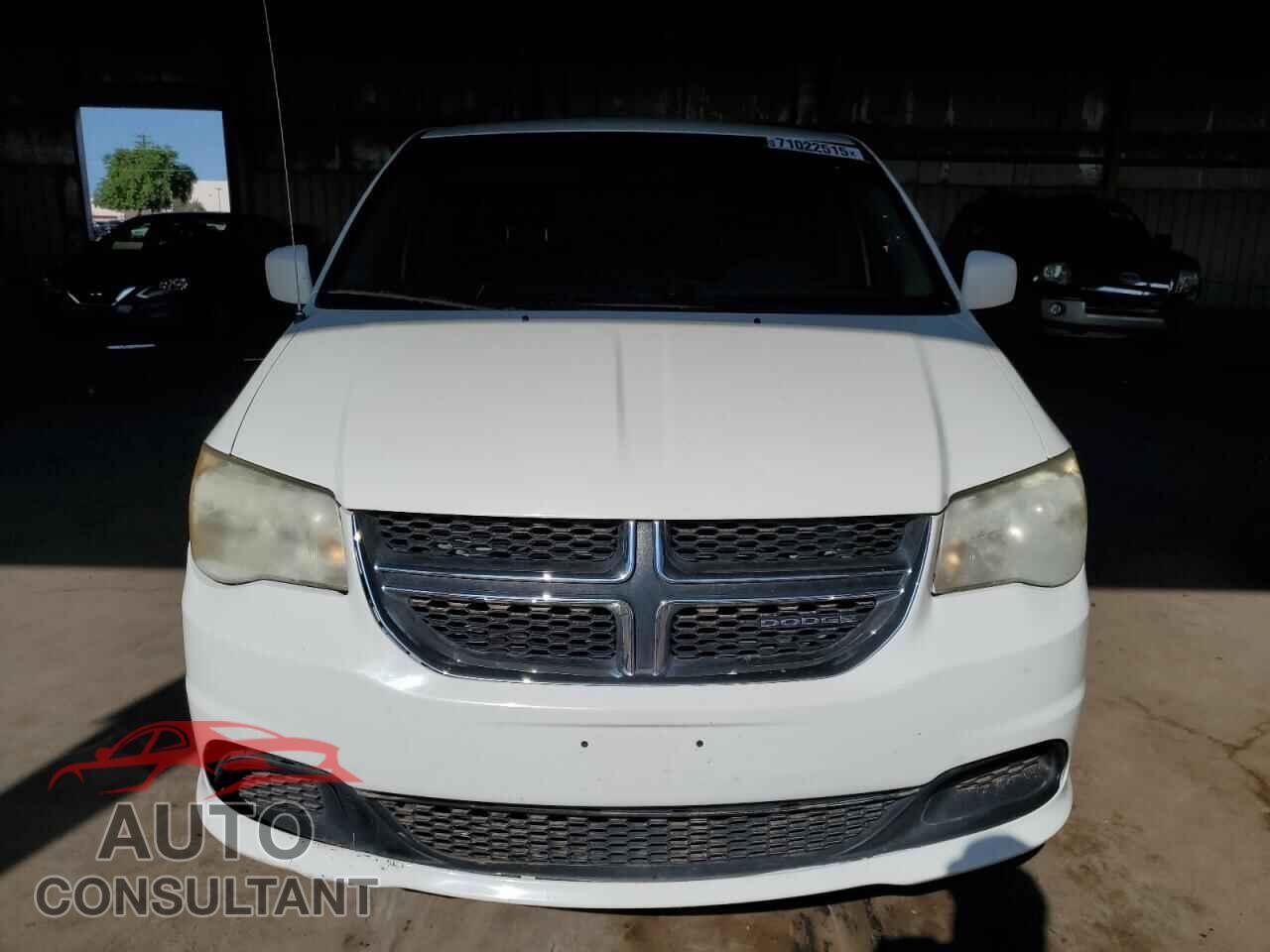 DODGE CARAVAN 2011 - 2D4RN3DG6BR742139