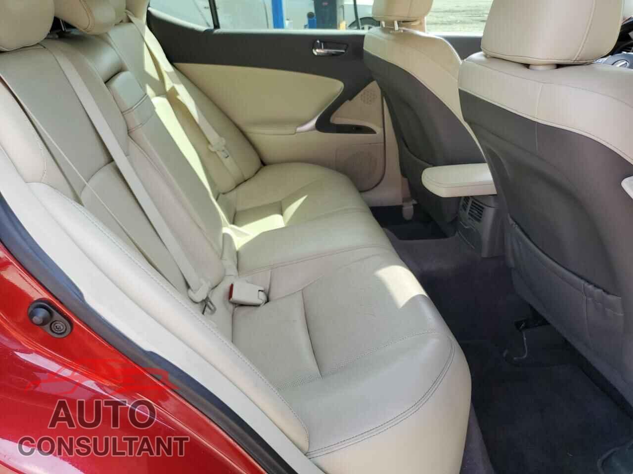 LEXUS IS 2013 - JTHCF5C26D5063312