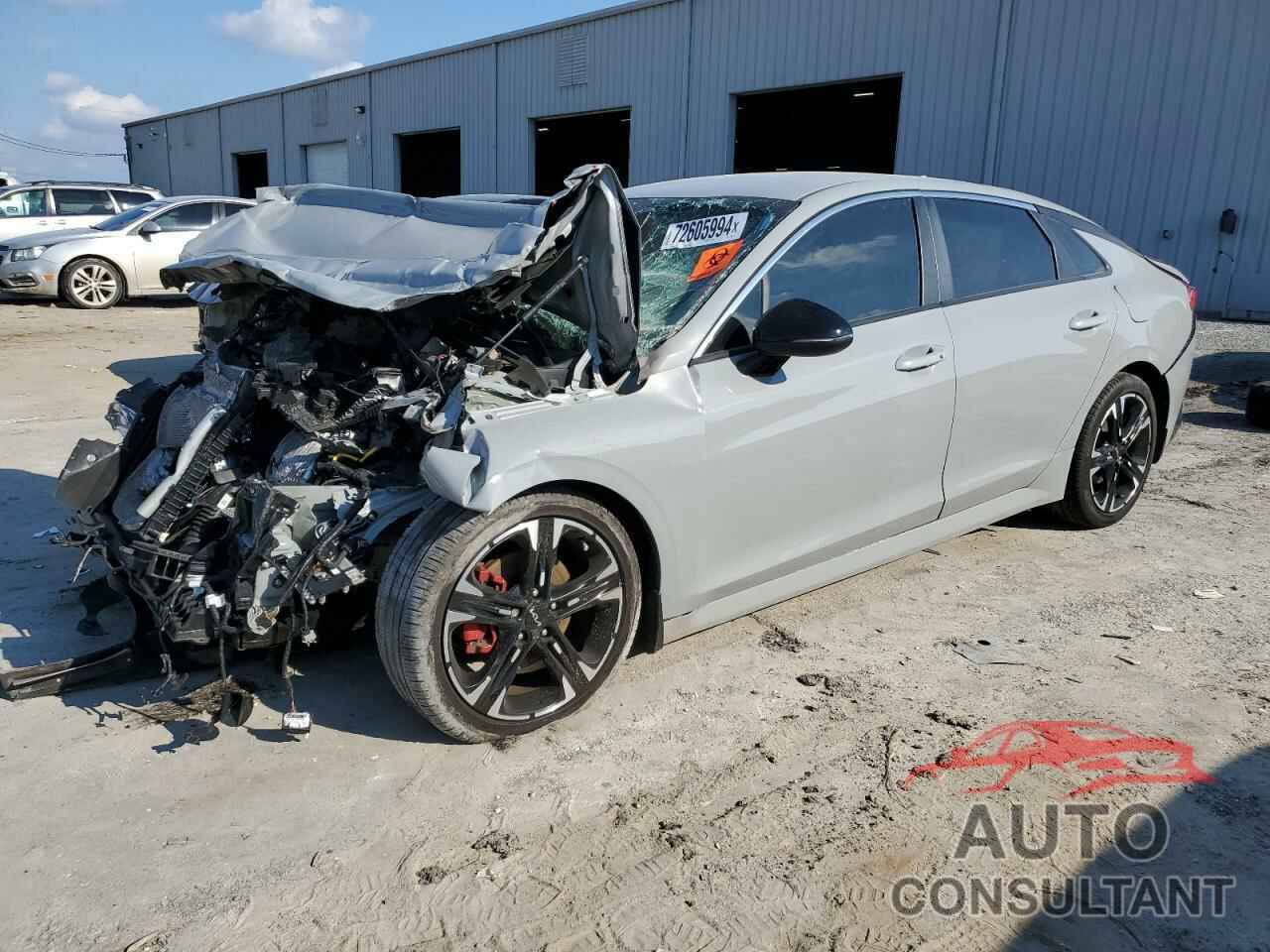 KIA K5 2023 - 5XXG64J23PG216728