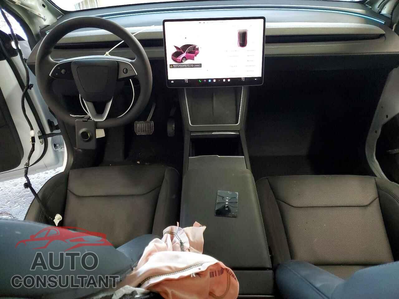 TESLA MODEL Y 2026 - 7SAYGDEE8TA500200