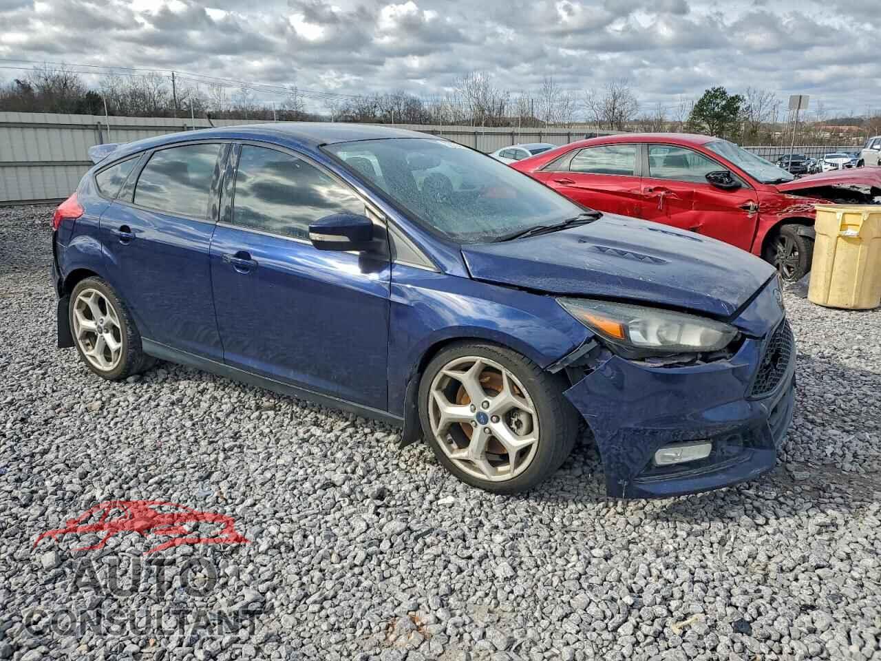 FORD FOCUS 2017 - 1FADP3L99HL290182