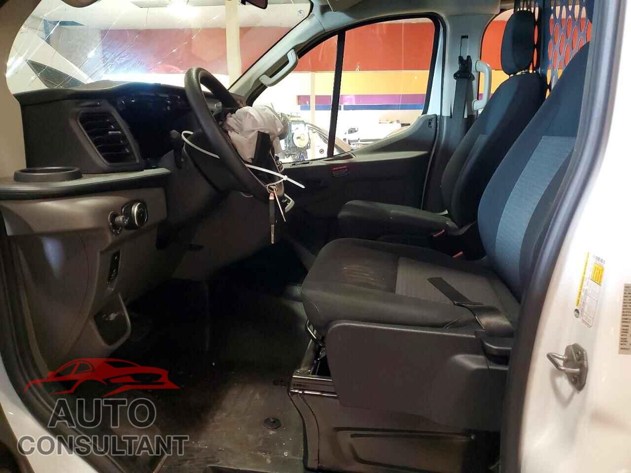 FORD TRANSIT 2025 - 1FTBR1Y87SKA53641