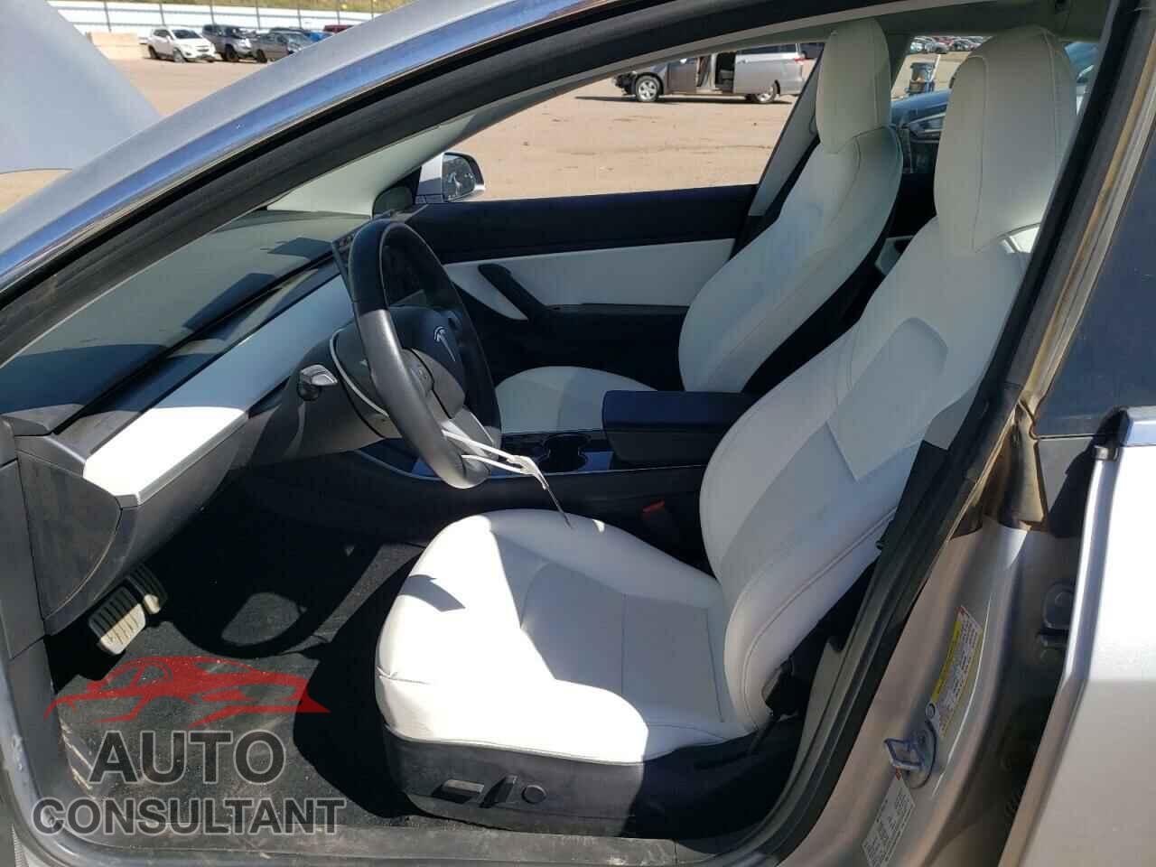 TESLA MODEL 3 2018 - 5YJ3E1EBXJF074334
