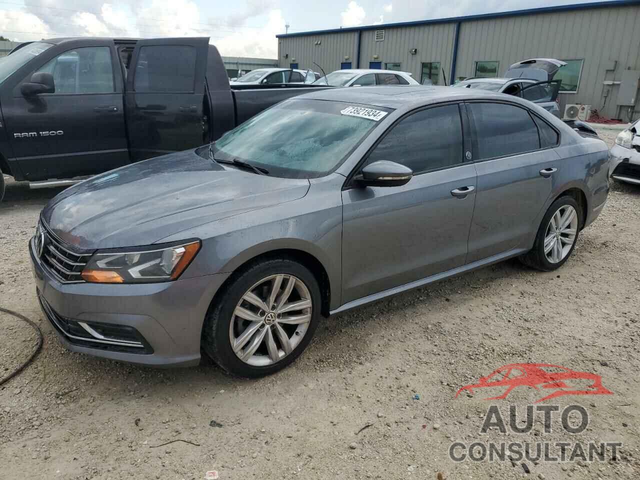 VOLKSWAGEN PASSAT 2019 - 1VWLA7A37KC001155