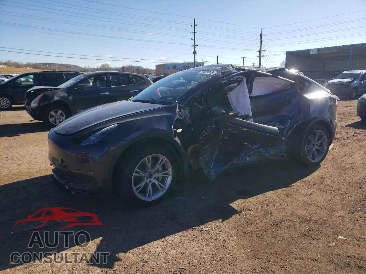 TESLA MODEL Y 2024 - 7SAYGDEE6RA236743