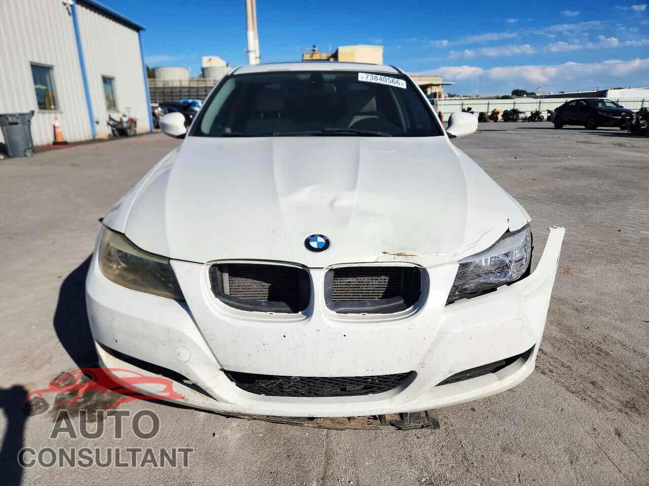 BMW 3 SERIES 2011 - WBAPH5G59BNM83044