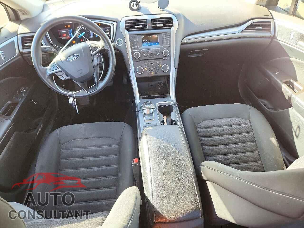 FORD FUSION 2017 - 3FA6P0LUXHR191075