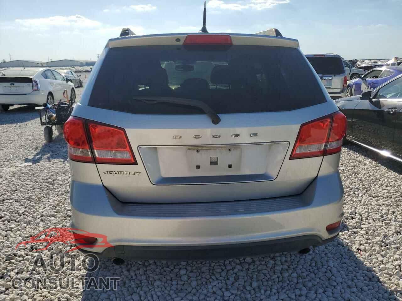 DODGE JOURNEY 2012 - 3C4PDCBG7CT190904