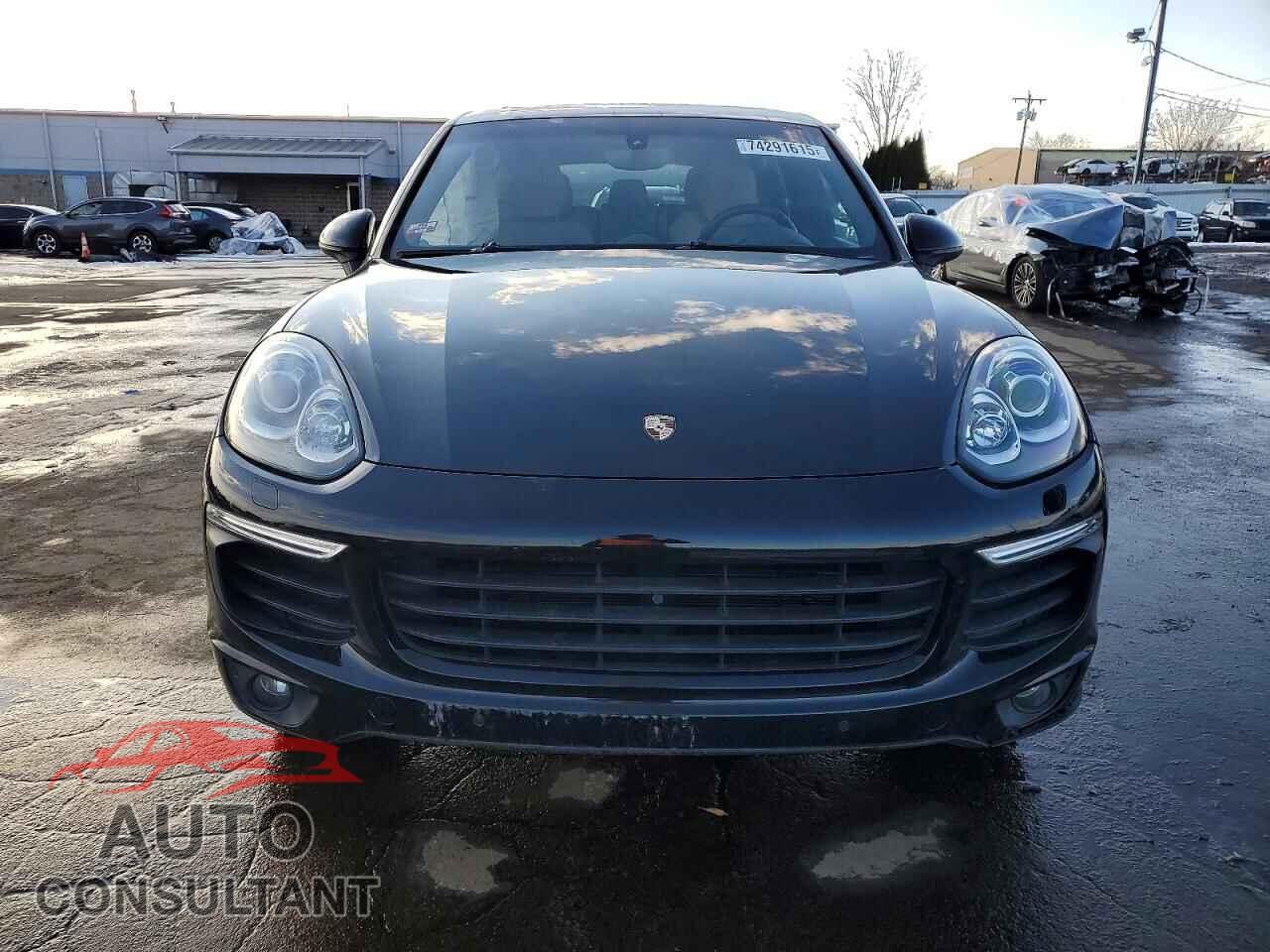 PORSCHE CAYENNE 2017 - WP1AA2A20HKA89242