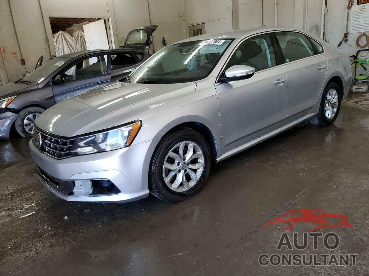 VOLKSWAGEN PASSAT 2017 - 1VWAT7A30HC069274