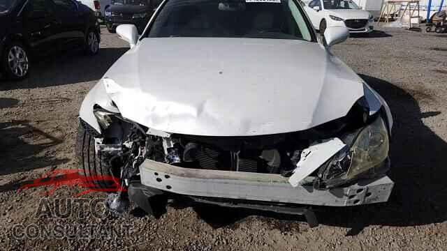 LEXUS IS 2011 - JTHCF5C20B5048978