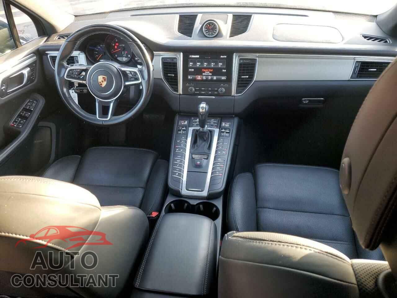 PORSCHE MACAN 2017 - WP1AG2A56HLB56753