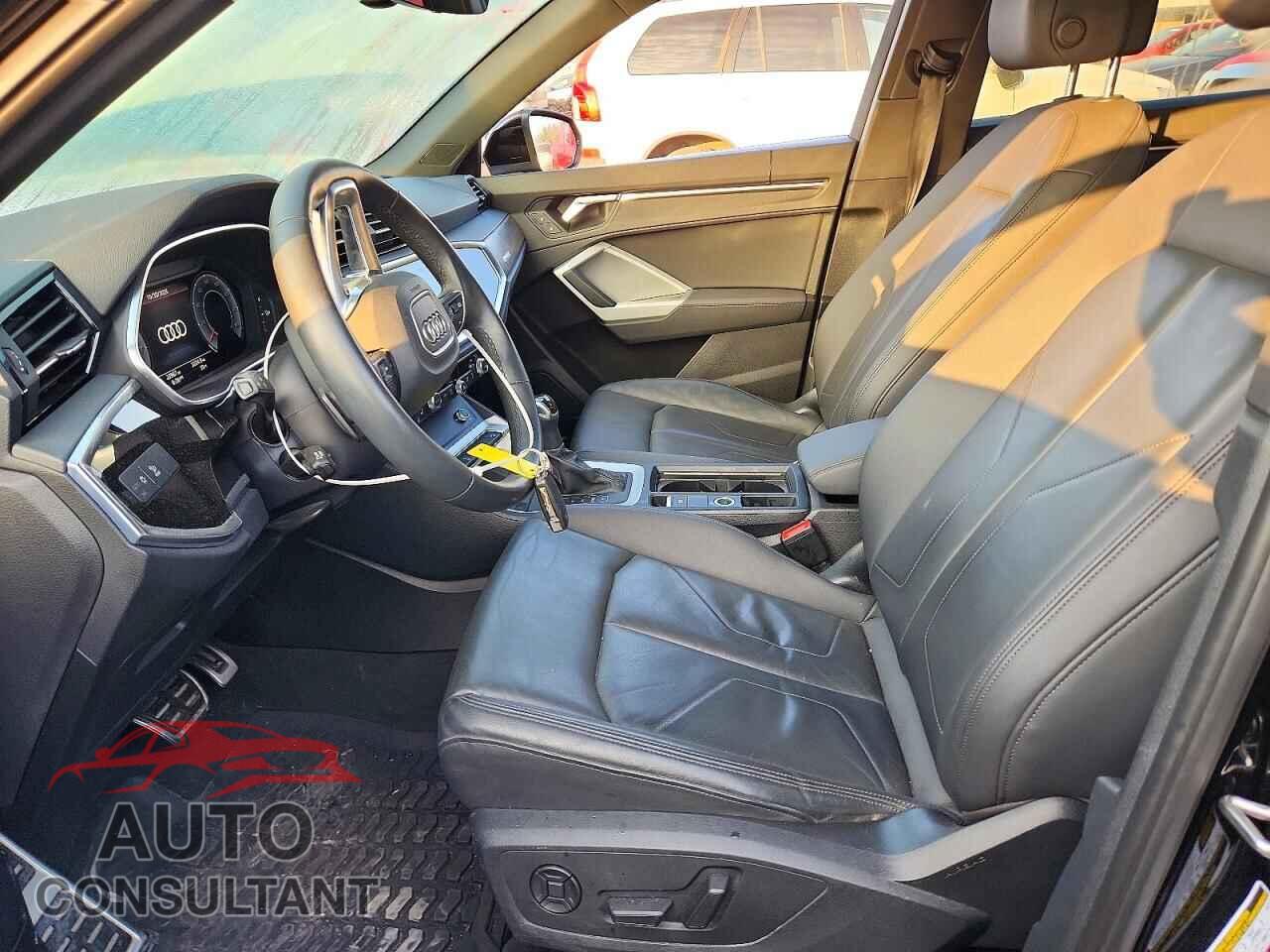 AUDI Q3 2021 - WA1EECF31M1012128