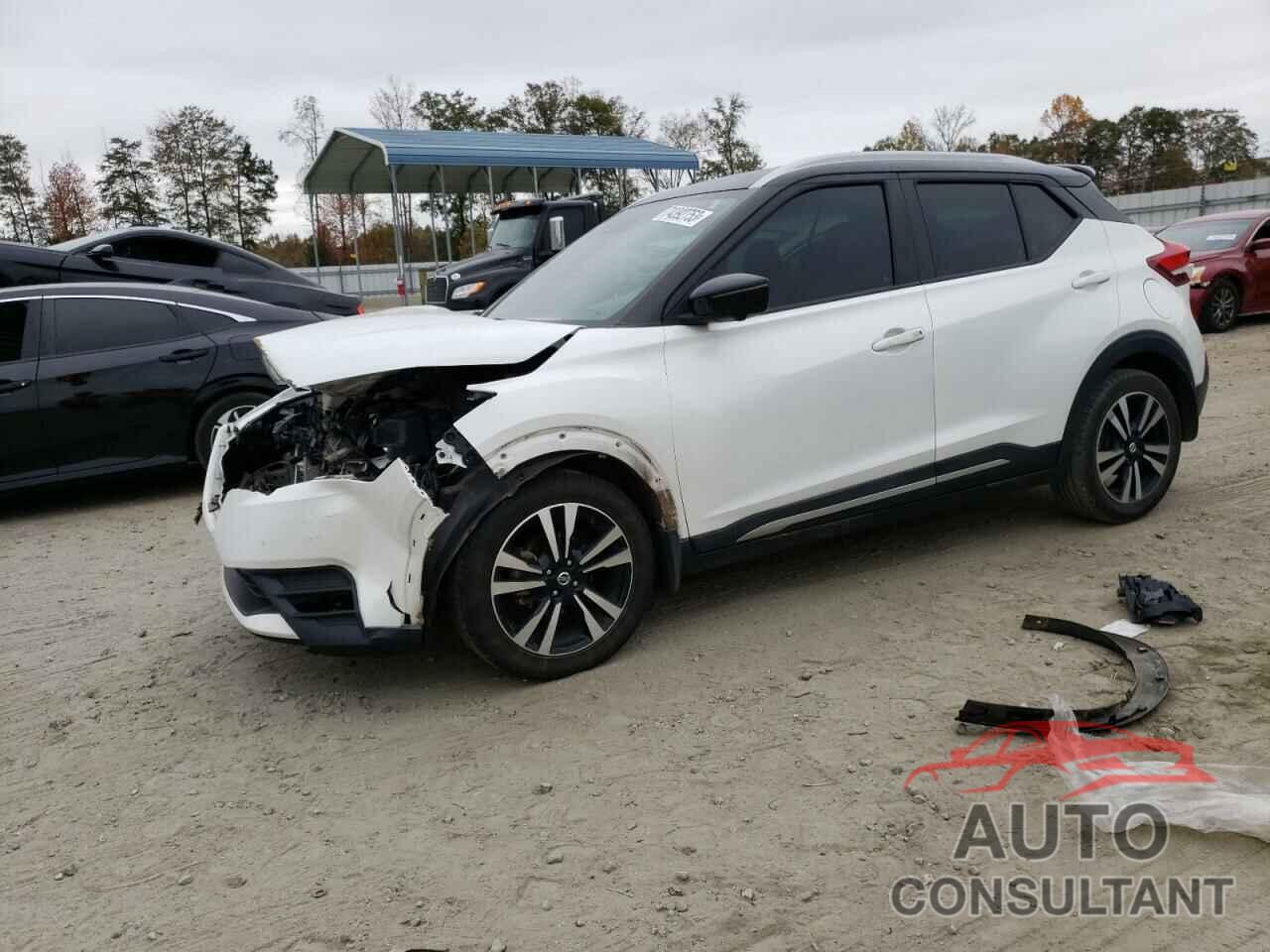 NISSAN KICKS 2018 - 3N1CP5CU2JL542826