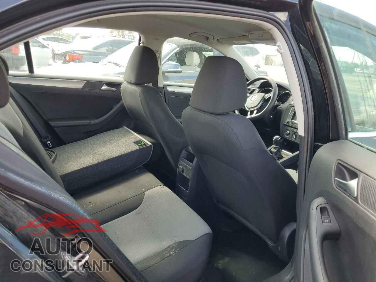 VOLKSWAGEN JETTA 2017 - 3VW167AJ2HM399731