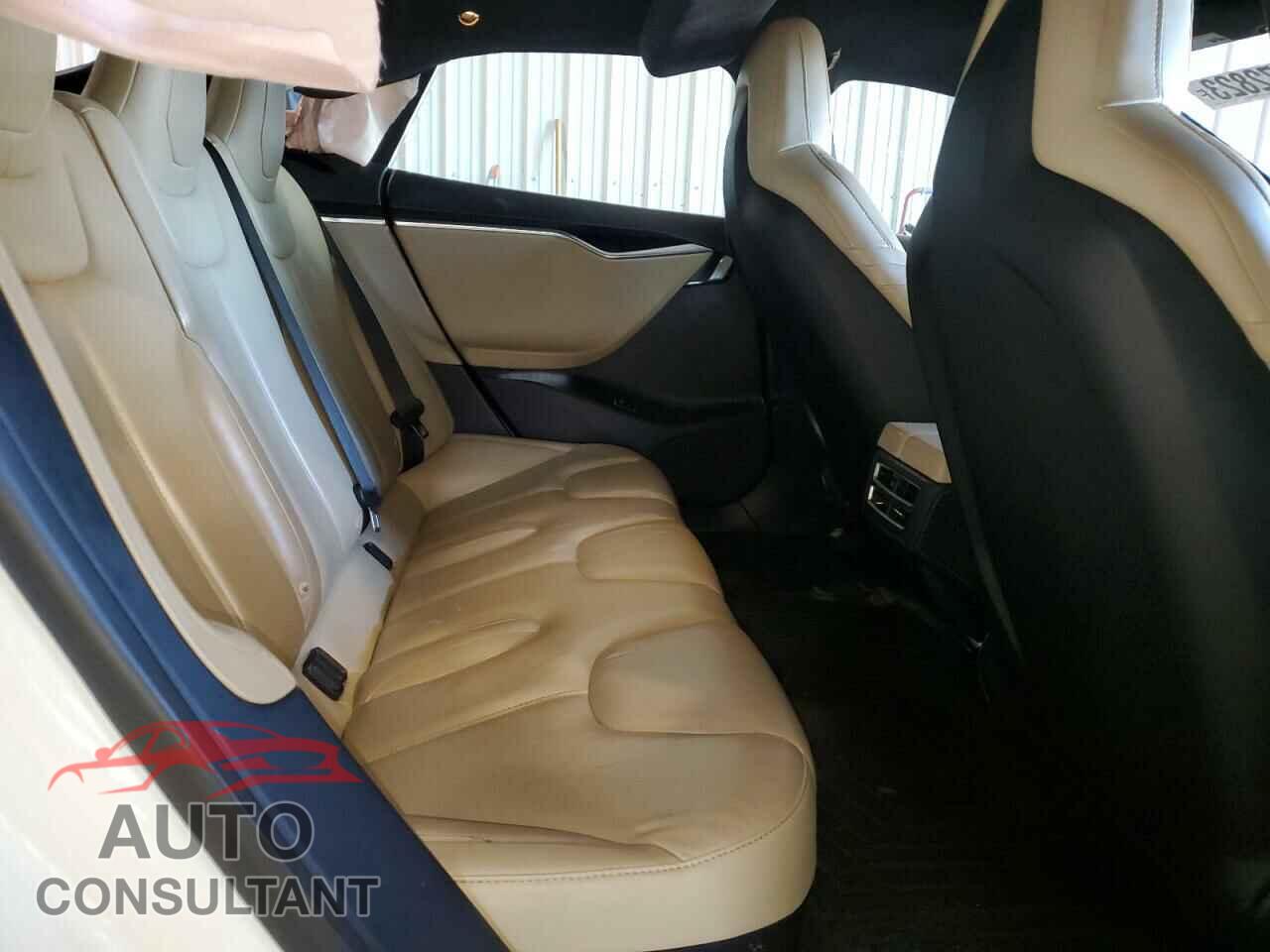 TESLA MODEL S 2015 - 5YJSA1E22FF116333