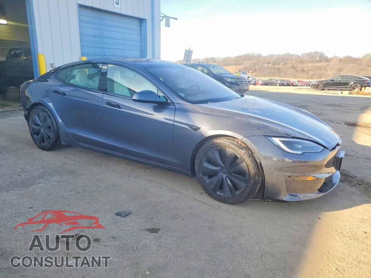 TESLA MODEL S 2023 - 5YJSA1E5XPF523487