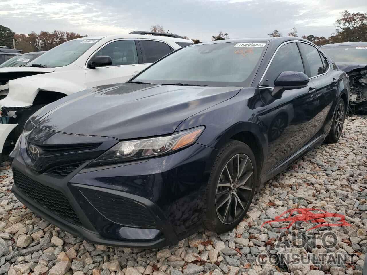 TOYOTA CAMRY 2021 - 4T1G11AK5MU428738