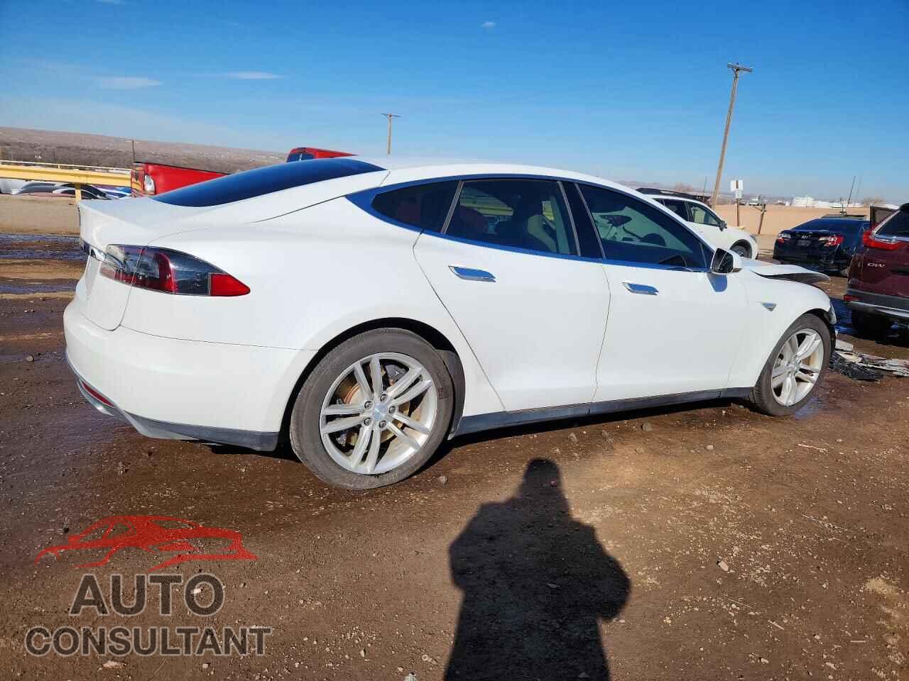 TESLA MODEL S 2012 - 5YJSA1DNXCFP01507