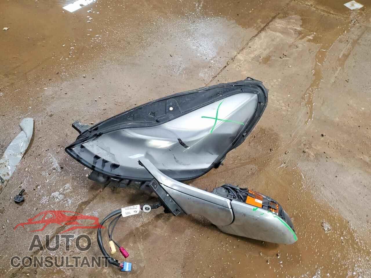 TESLA MODEL 3 2019 - 5YJ3E1EA0KF449432