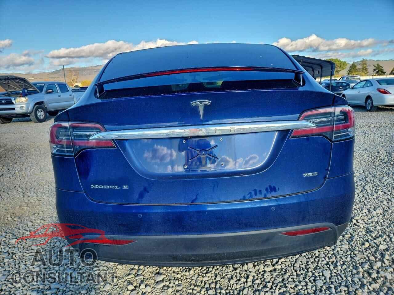 TESLA MODEL X 2018 - 5YJXCAE21JF092003