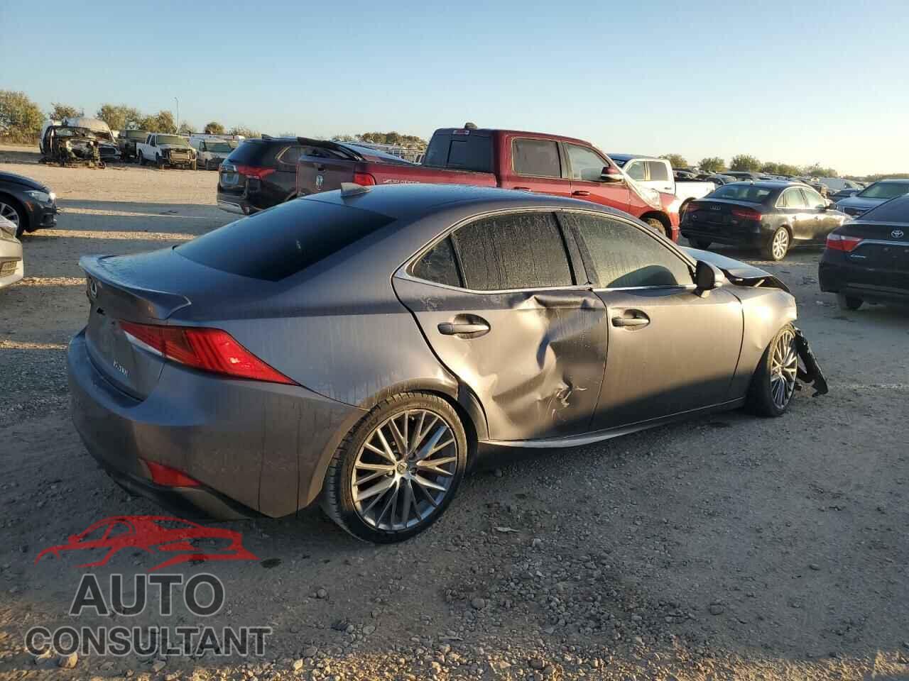 LEXUS IS 2017 - JTHBA1D2XH5057312