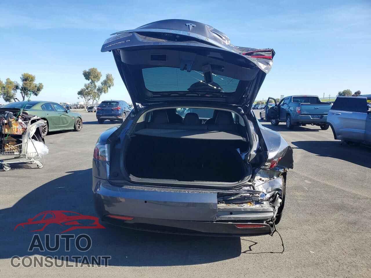 TESLA MODEL S 2017 - 5YJSA1E16HF183785