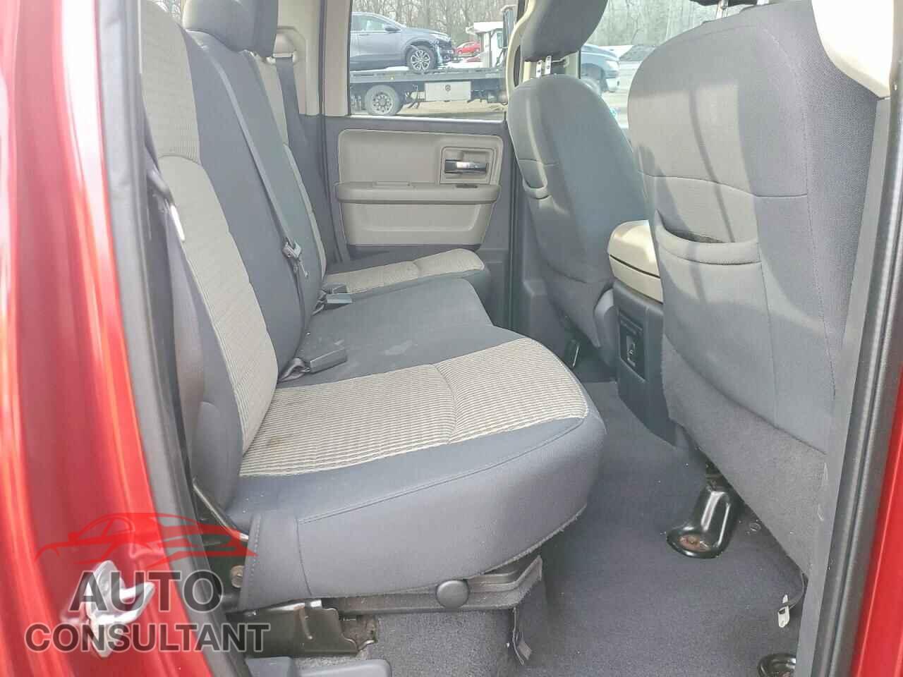 DODGE RAM 1500 2012 - 1C6RD7GT7CS153950