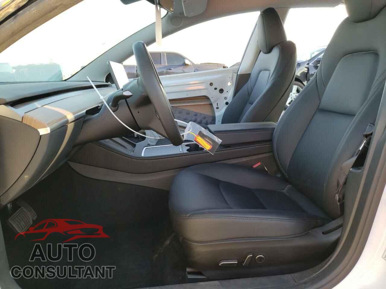 TESLA MODEL 3 2023 - 5YJ3E1EA8PF570412
