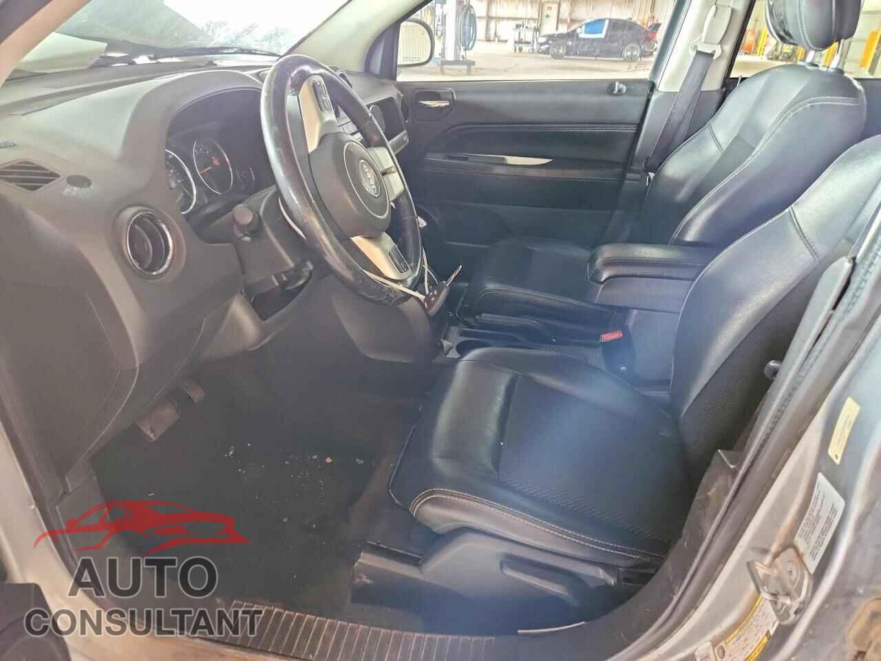 JEEP COMPASS 2016 - 1C4NJCEA3GD620124