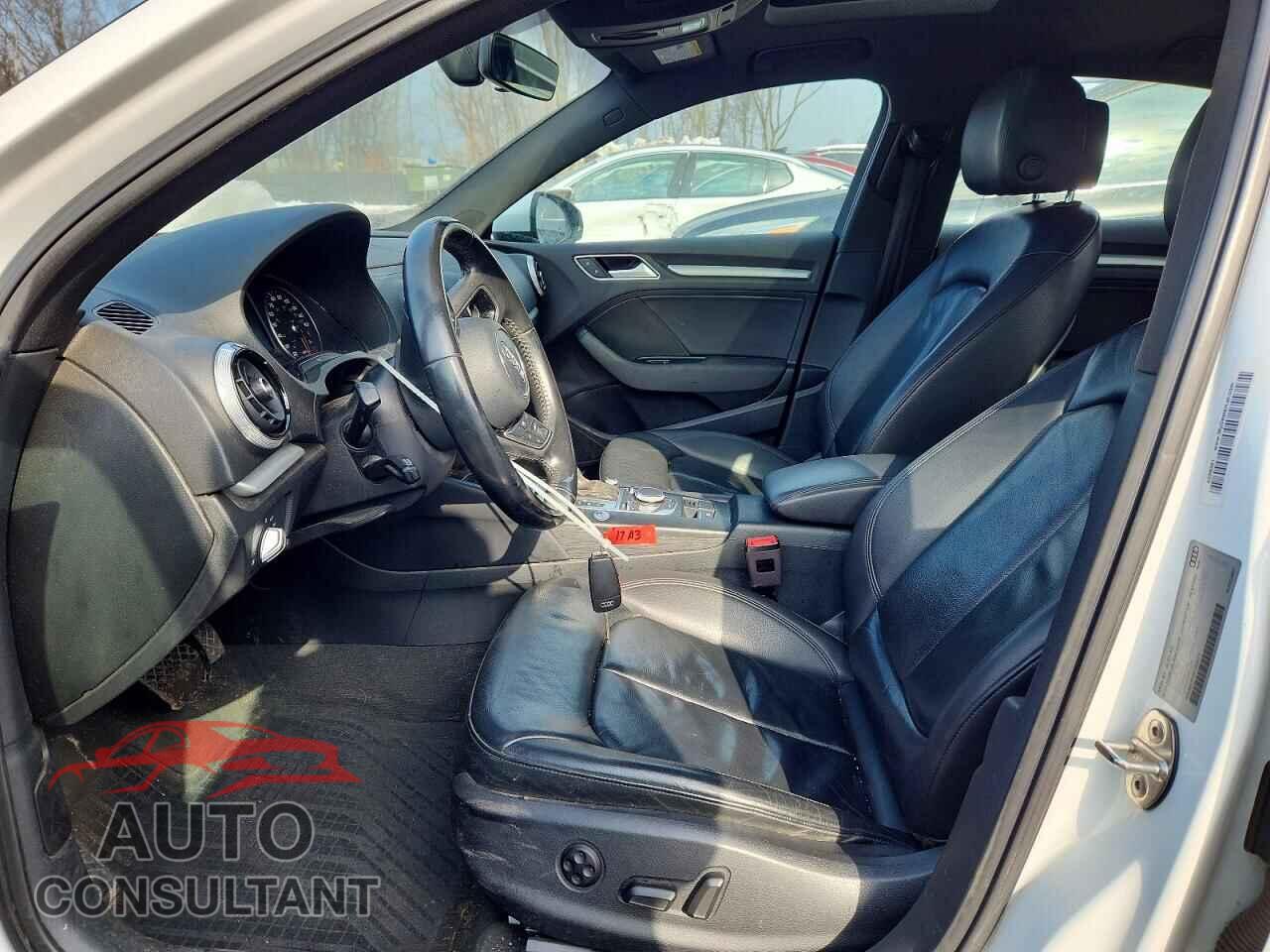 AUDI A3 2017 - WAUB8GFF3H1053073