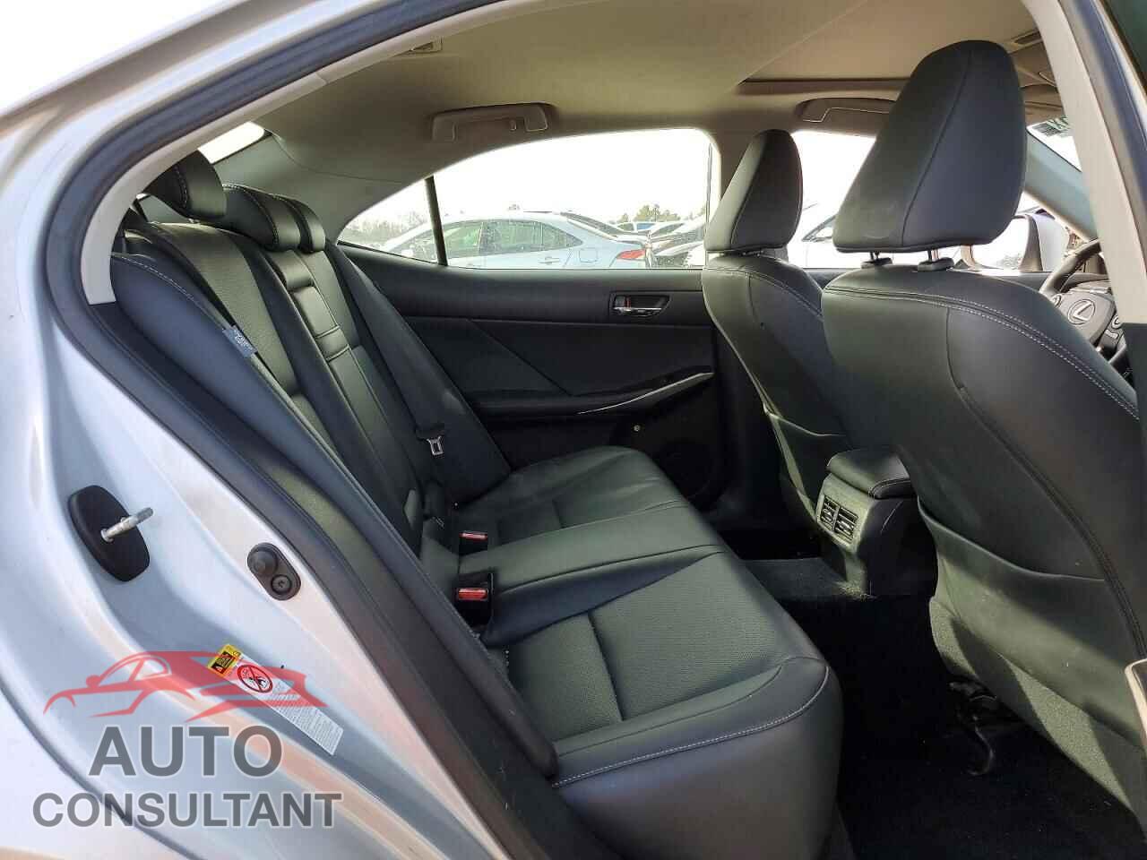 LEXUS IS 2014 - JTHBF1D20E5008830
